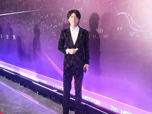 云渡：持續(xù)“乘風破浪”，用時間淬煉鐵軍之心